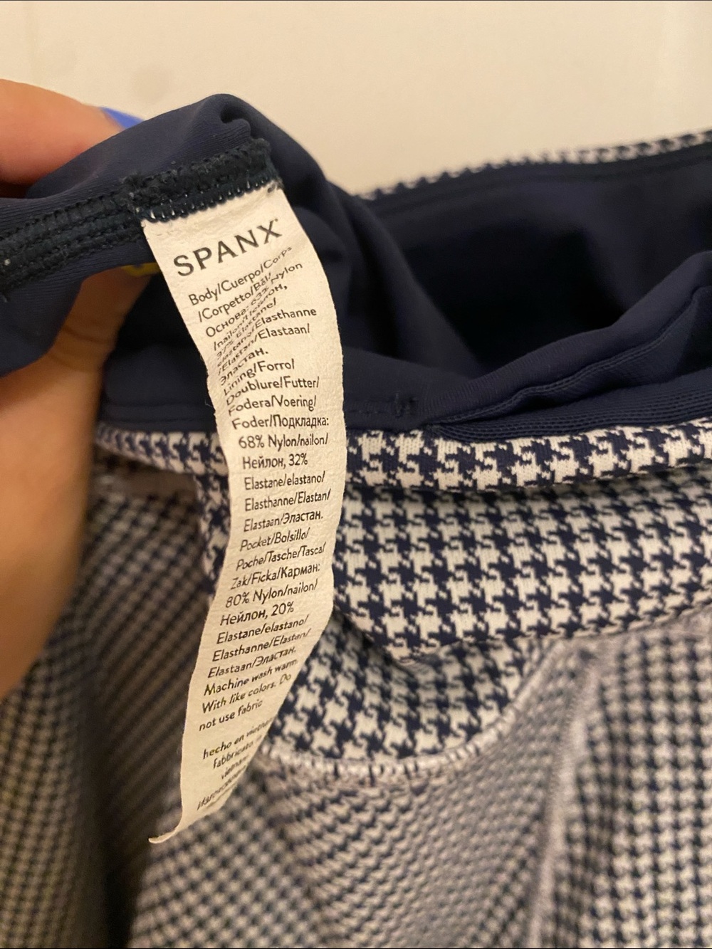 SPANX Navy & White Houndstooth Booty Boost High-Rise Leggings - Picture 4 of 4